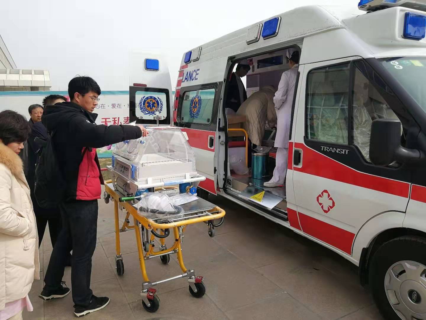 隆回县救护车转院