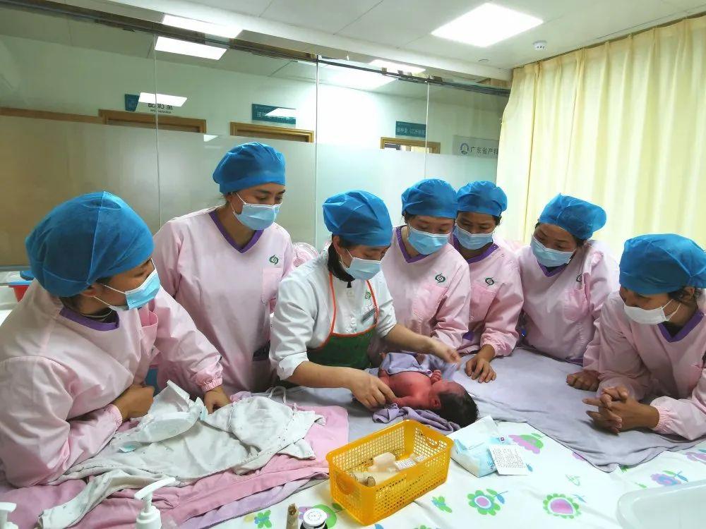 隆回县妇婴监护型护送